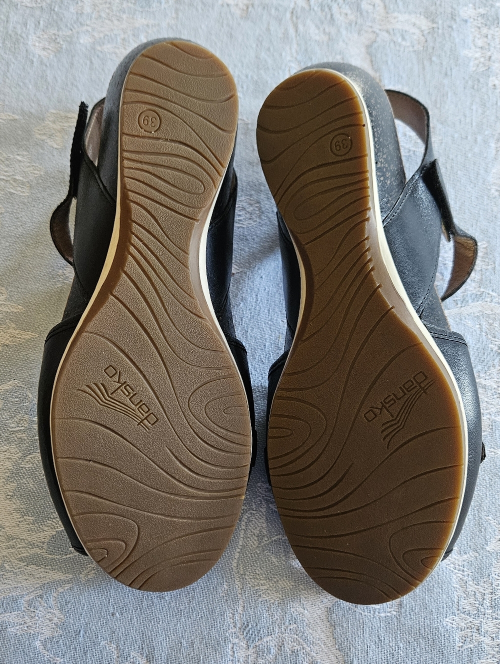 Dansko Black Sandals Wedge Heel  Double Adjustable Straps, Comfort Size 39 - Picture 8 of 9